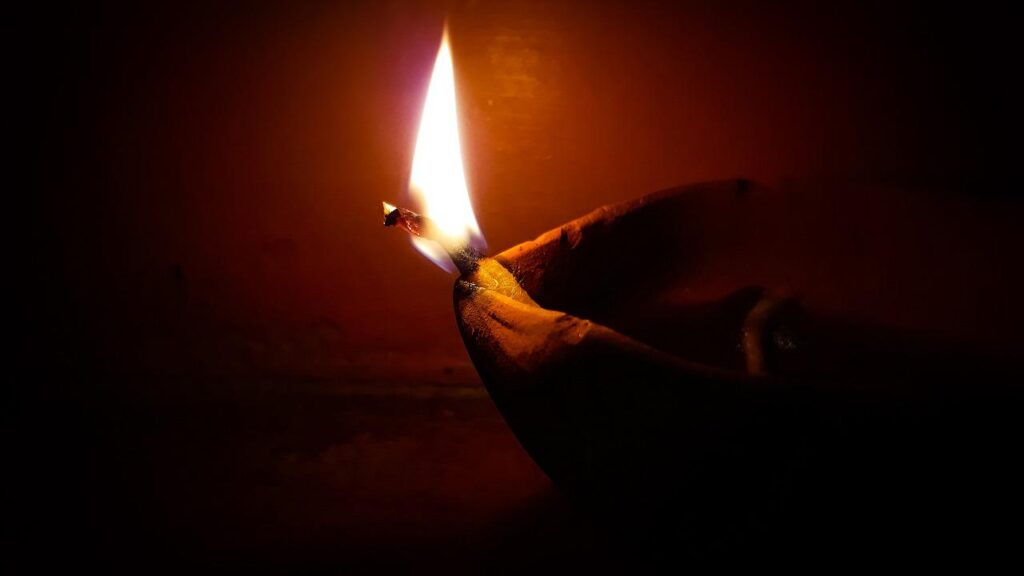 diwali, indian testable, close up light-2924585.jpg